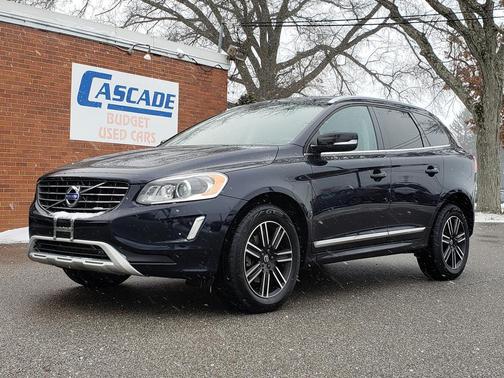 2017 Volvo XC60 T5 Dynamic