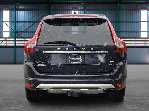 2017 Volvo XC60 T5 Dynamic