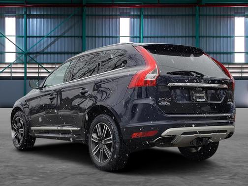 2017 Volvo XC60 T5 Dynamic