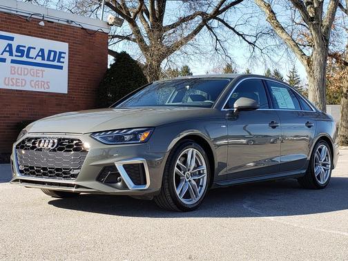 2023 Audi A4 45 S line Premium Plus