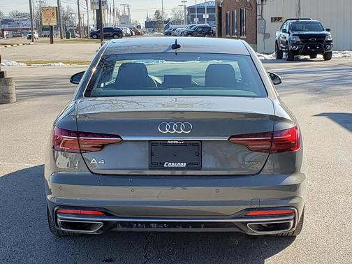 2023 Audi A4 45 S line Premium Plus