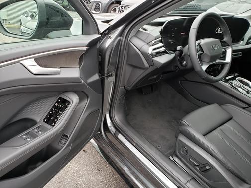 DAYTONA GRAY PEARL 2026 Audi A6 Premium Plus quattro S tronic