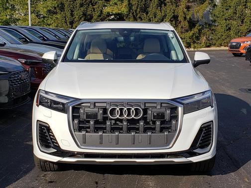 2026 Audi Q7 55 Premium Plus