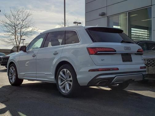 2026 Audi Q7 55 Premium Plus