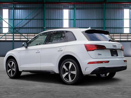 2022 Audi Q5 45 S line Premium Plus
