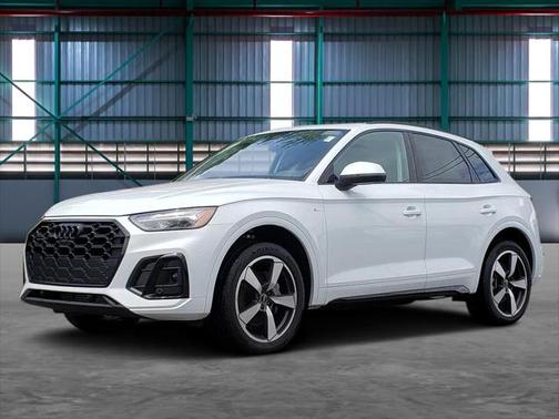 2022 Audi Q5 45 S line Premium Plus
