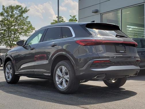 2025 Audi Q5 Premium
