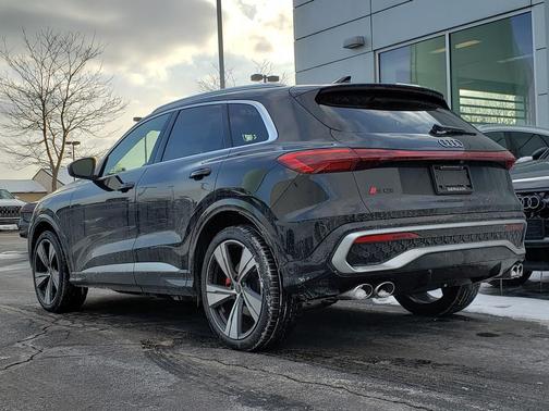 2025 Audi SQ5 3.0T Premium Plus