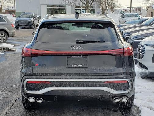 2025 Audi SQ5 3.0T Premium Plus