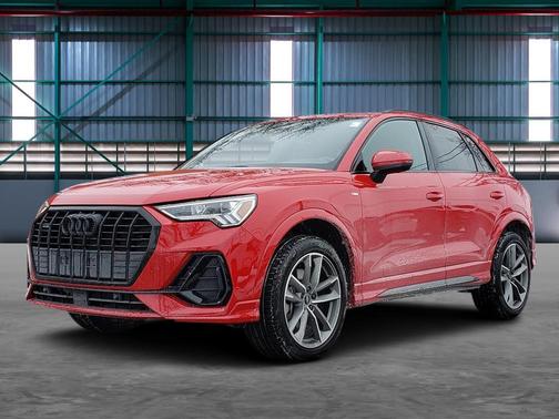 2025 Audi Q3 Premium 45 TFSI S line quattro Tiptronic