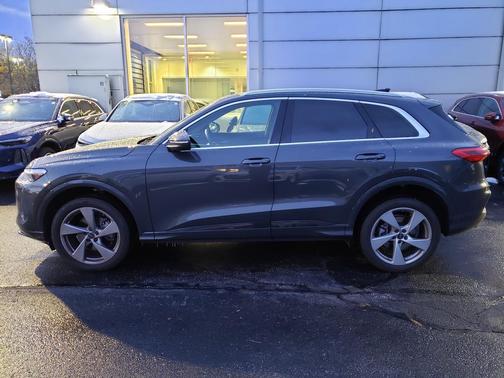 2025 Audi Q5 Premium Plus TFSI quattro S tronic