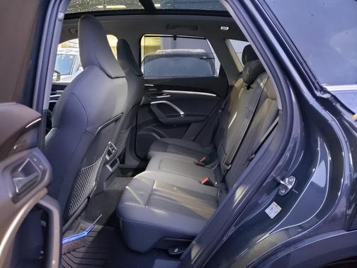 2025 Audi Q5 Premium Plus TFSI quattro S tronic