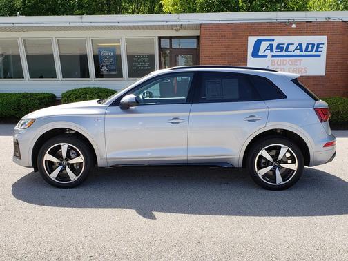 Florett Silver Metallic 2023 Audi Q5 45 S line Premium Plus