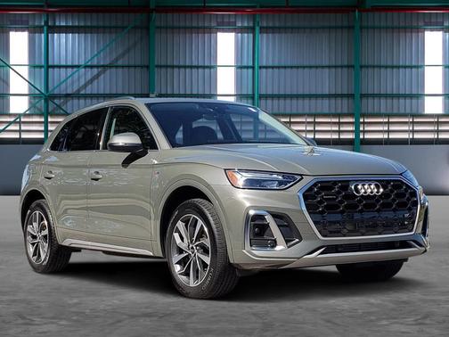 Chronos Gray Metallic 2023 Audi Q5 45 S line Premium