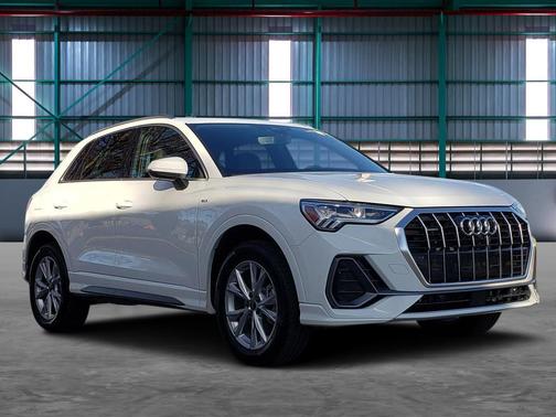 2025 Audi Q3 45 S line Premium Plus