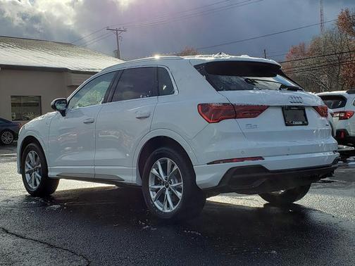 2025 Audi Q3 45 S line Premium Plus