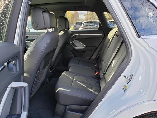 2025 Audi Q3 45 S line Premium Plus