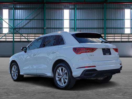 2025 Audi Q3 45 S line Premium Plus