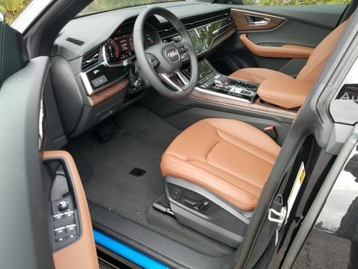 2025 Audi Q8 55 Premium Plus