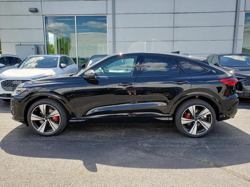 Mythos Black Metallic 2026 Audi SQ5 3.0T Premium Plus