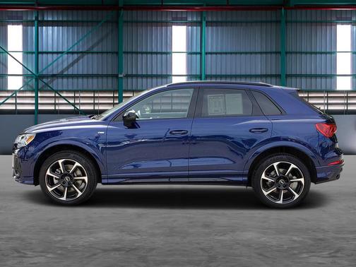 Navarra Blue Metallic 2025 Audi Q3 45 S line Premium Plus