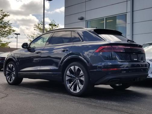 2025 Audi Q8 55 Prestige