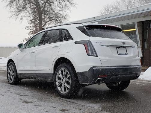 2020 Cadillac XT5 Sport