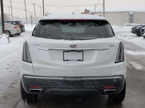 2020 Cadillac XT5 Sport