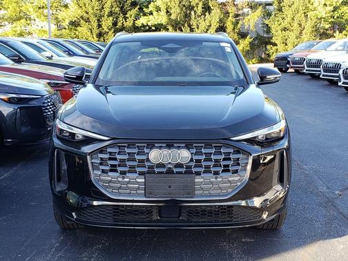 2025 Audi Q5 Premium TFSI quattro S tronic