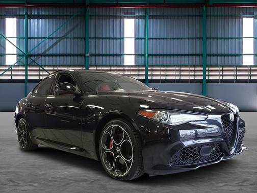 2022 Alfa Romeo Giulia Veloce