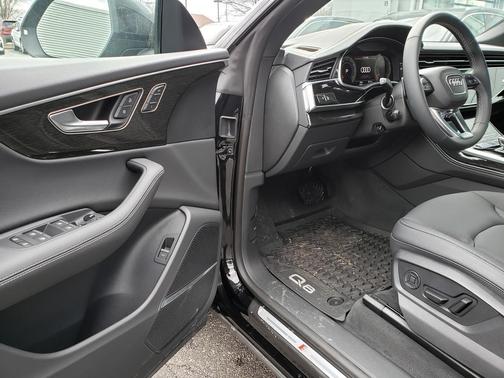 2026 Audi Q8 55 Premium Plus