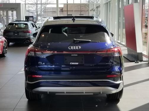 2025 Audi Q4 e-tron Prestige 55 quattro