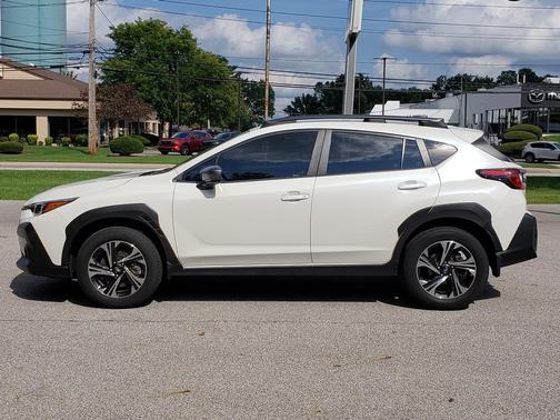 Crystal White Pearl 2024 Subaru Crosstrek Premium