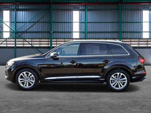 2025 Audi Q7 55 Prestige