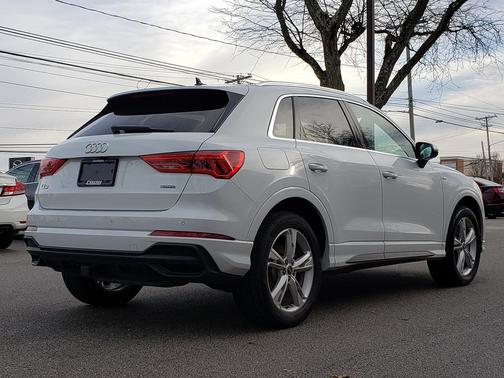 2023 Audi Q3 Premium 45 TFSI S line quattro Tiptronic