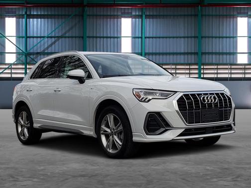 2023 Audi Q3 Premium 45 TFSI S line quattro Tiptronic