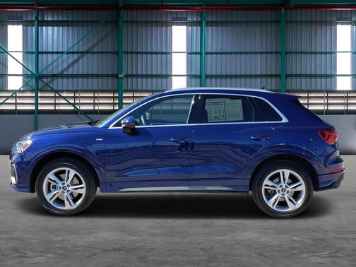 2024 Audi Q3 Premium 45 TFSI S line quattro Tiptronic