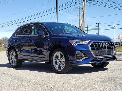 2024 Audi Q3 Premium 45 TFSI S line quattro Tiptronic
