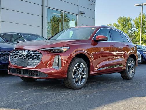 2025 Audi Q5 Premium Plus