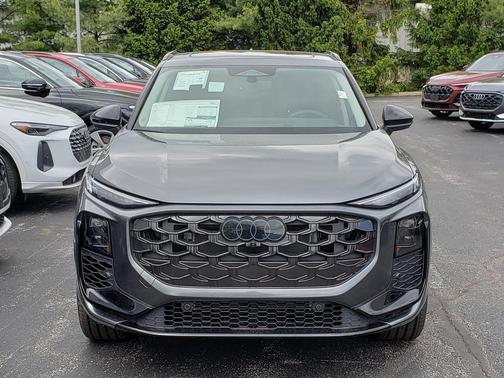 Daytona Gray Pearl Effect 2026 Audi Q3 TFSI quattro S tronic