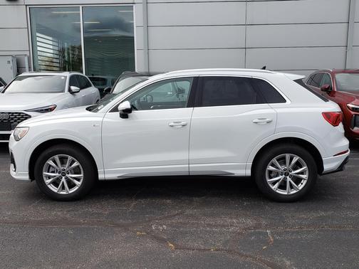 2025 Audi Q3 45 S line Premium Plus