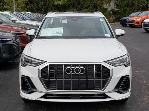 2025 Audi Q3 45 S line Premium Plus
