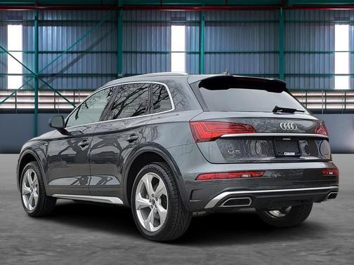 2023 Audi Q5 45 S line Premium Plus