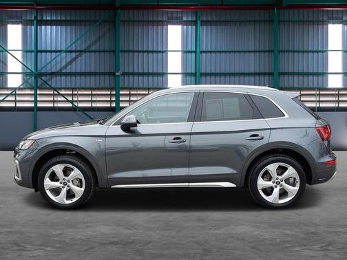 2023 Audi Q5 45 S line Premium Plus