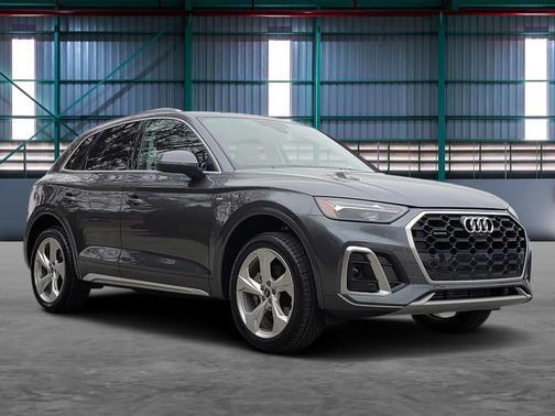 2023 Audi Q5 45 S line Premium Plus