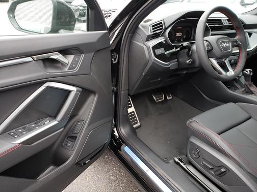 2025 Audi Q3 45 S line Premium Plus