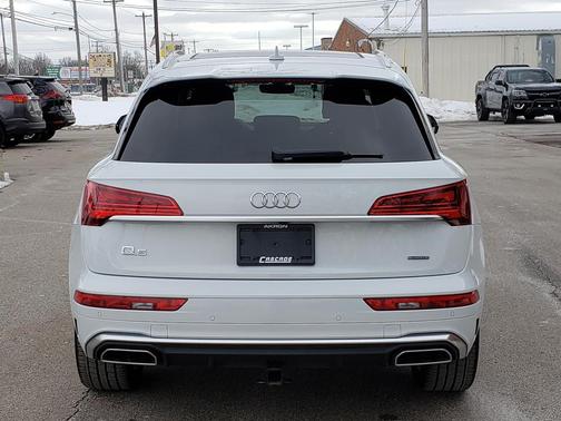 2023 Audi Q5 45 S line Premium Plus