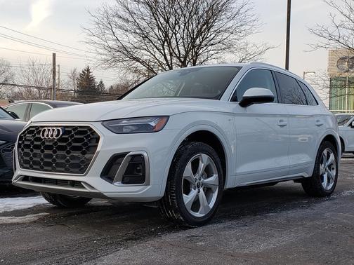 2023 Audi Q5 45 S line Premium Plus