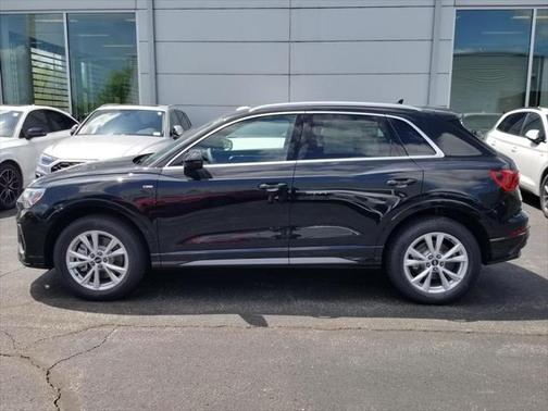 2025 Audi Q3 45 S line Premium Plus