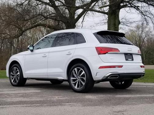2024 Audi Q5 45 S line Premium